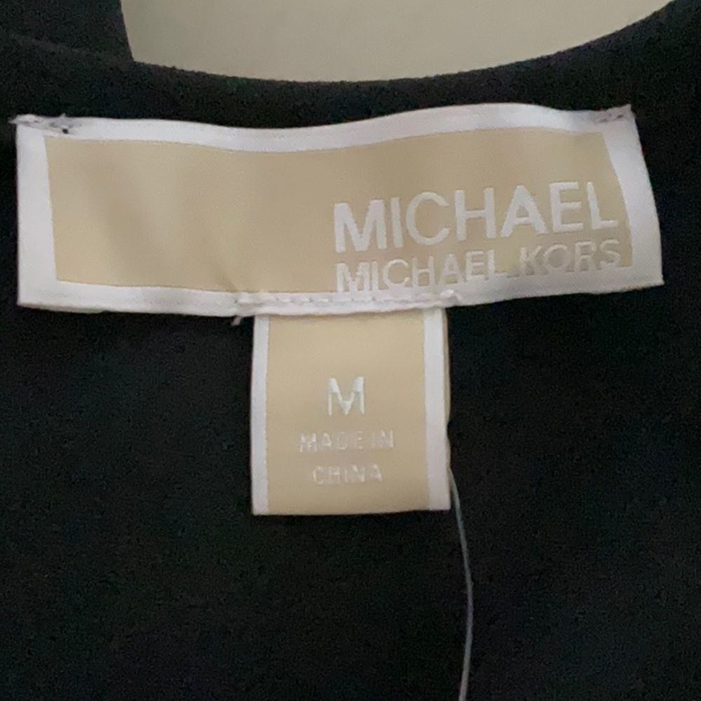 MICHAEL KORS NWT BLACK DRESS SIZE MEDIUM BELL SLEEVES CUT OUT DETAIL - Picture 5 of 14